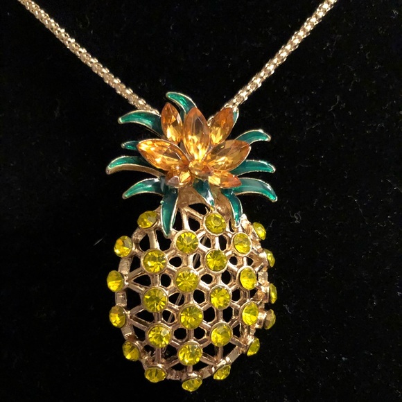 New Pineapple Brooch/Pendant Necklace - Picture 1 of 4